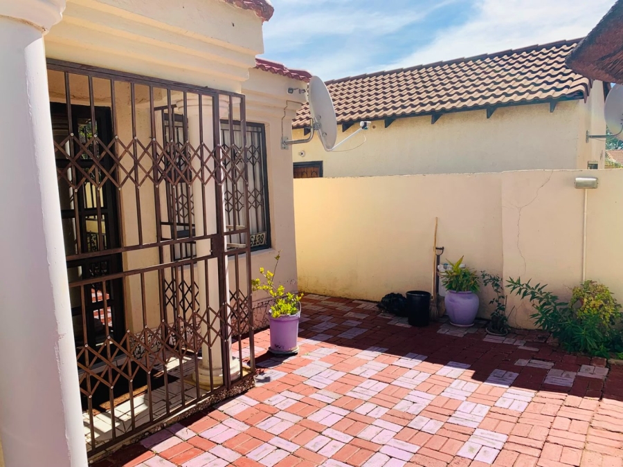 To Let 2 Bedroom Property for Rent in Mabopane North West